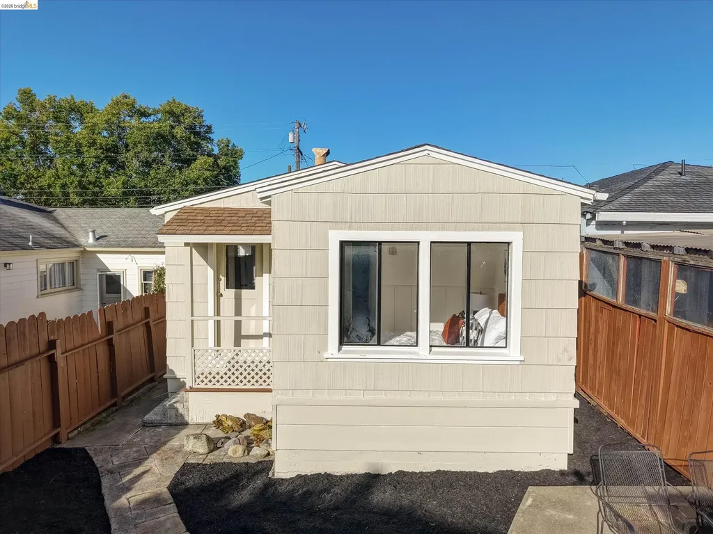 1324 Everett Street El Cerrito CA 94530