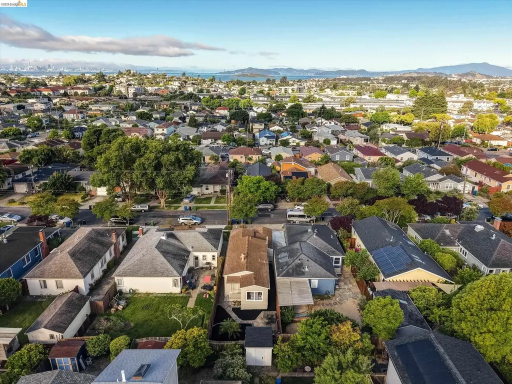 1324 Everett Street El Cerrito CA 94530