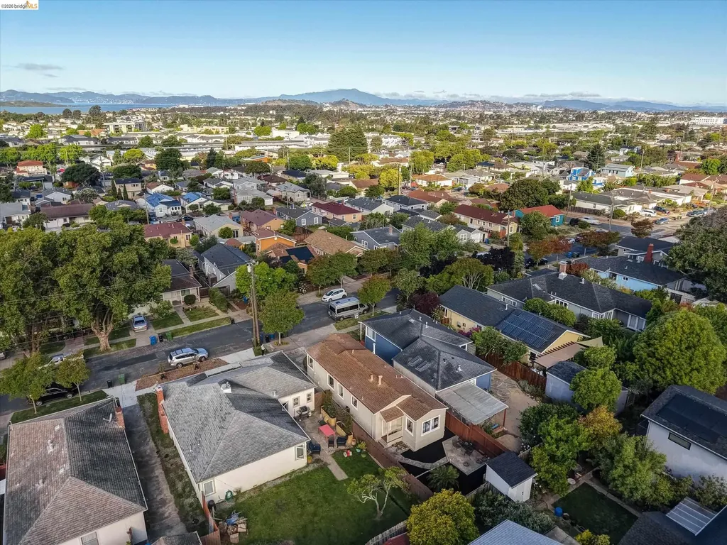 1324 Everett Street El Cerrito CA 94530