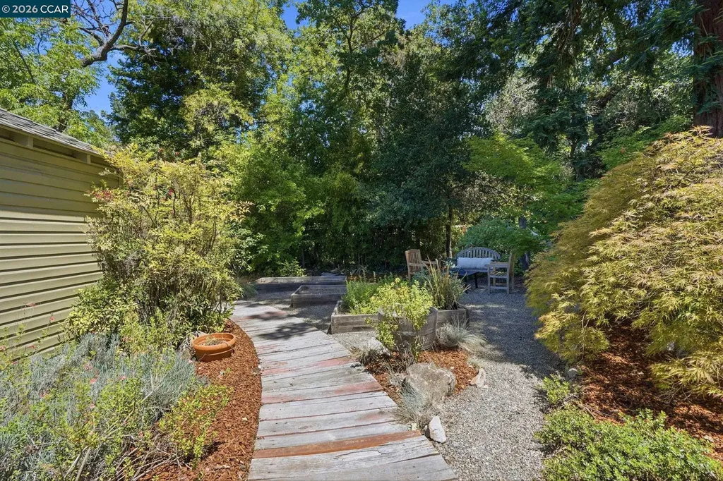 2024 Walnut Boulevard Walnut Creek CA 94597