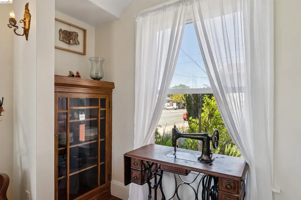 3031 Barrett Avenue Richmond CA 94804