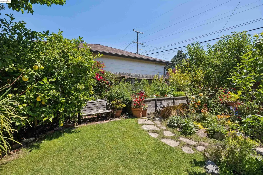 3031 Barrett Avenue Richmond CA 94804