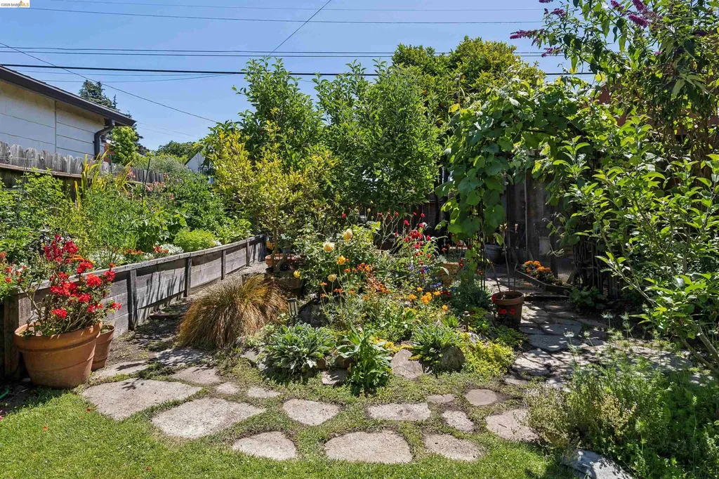 3031 Barrett Avenue Richmond CA 94804