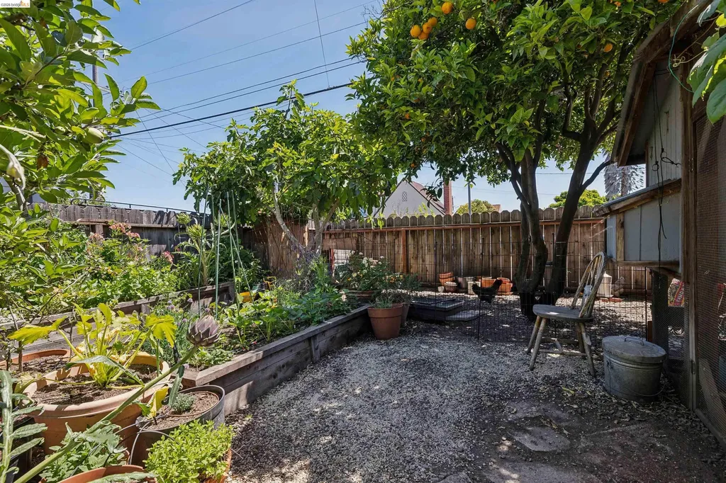 3031 Barrett Avenue Richmond CA 94804