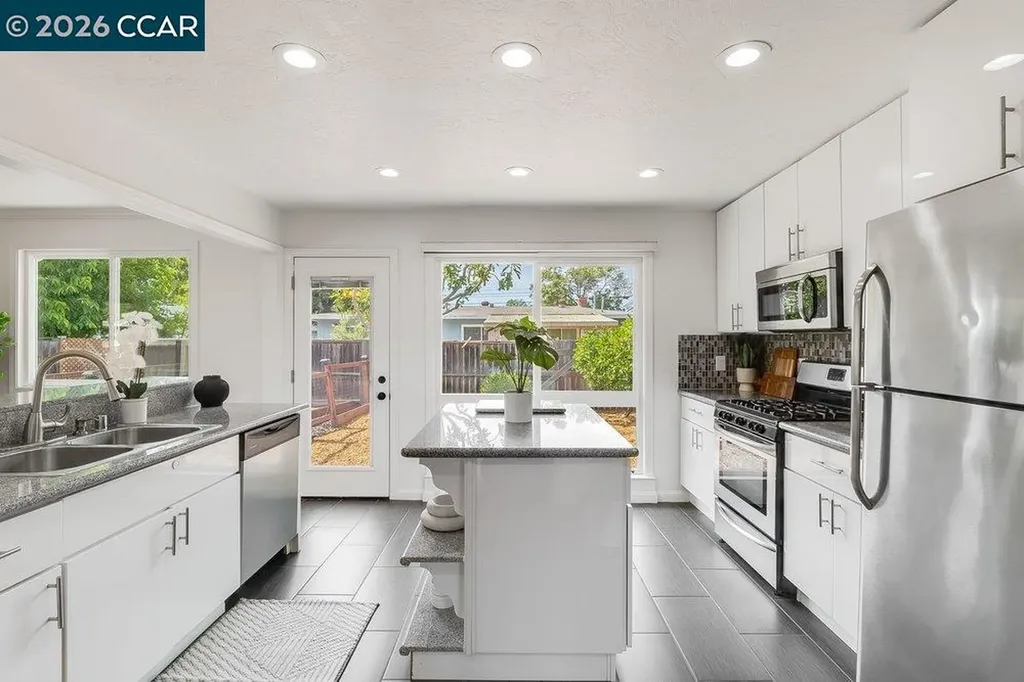 2725 Argyll Avenue Concord CA 94520