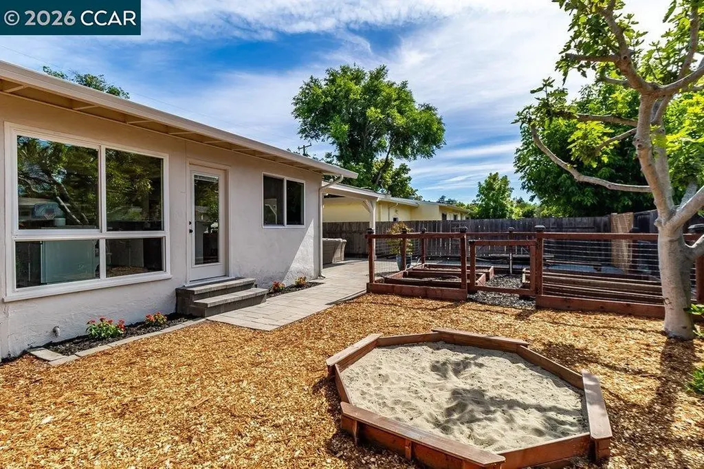 2725 Argyll Avenue Concord CA 94520