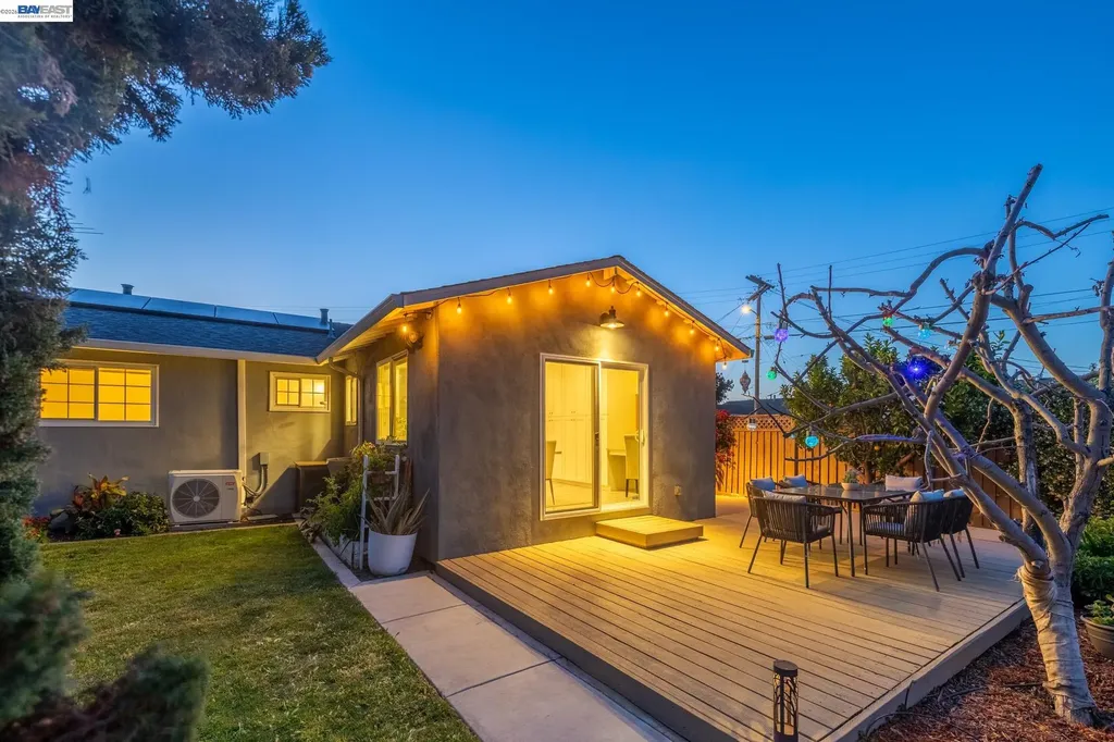4742 El Rey Avenue Fremont CA 94536