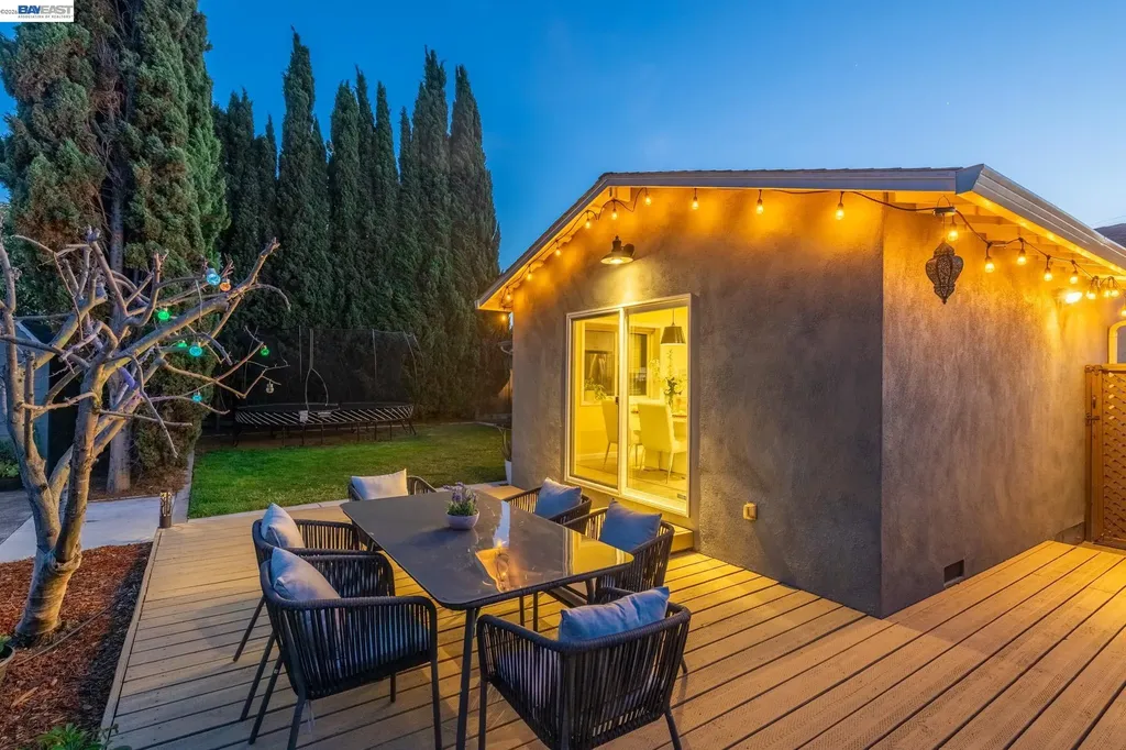 4742 El Rey Avenue Fremont CA 94536