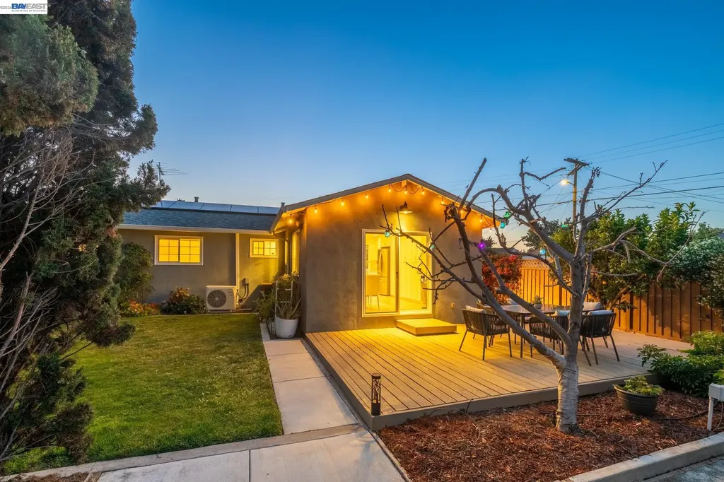 4742 El Rey Avenue Fremont CA 94536