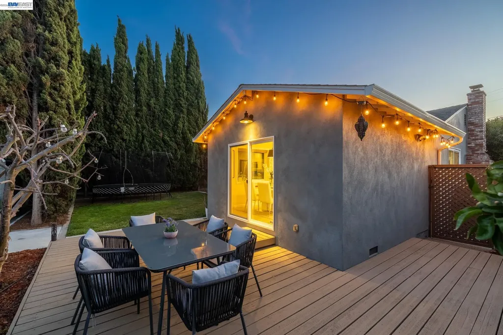 4742 El Rey Avenue Fremont CA 94536