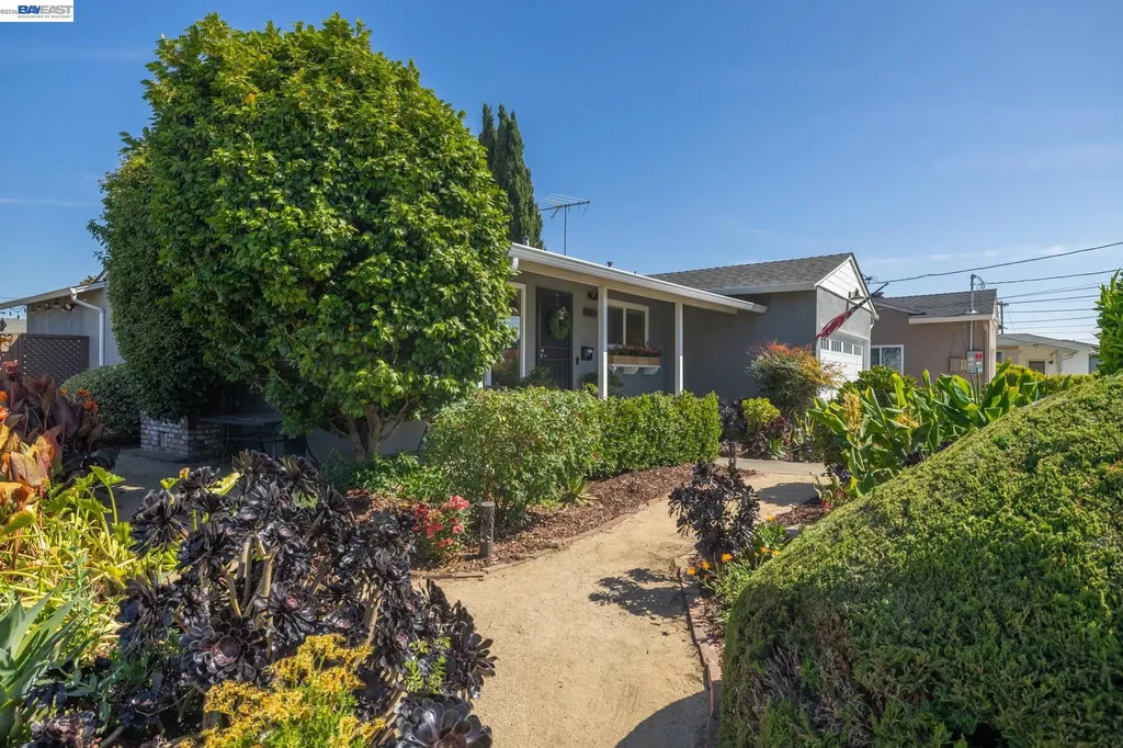 4742 El Rey Avenue Fremont CA 94536