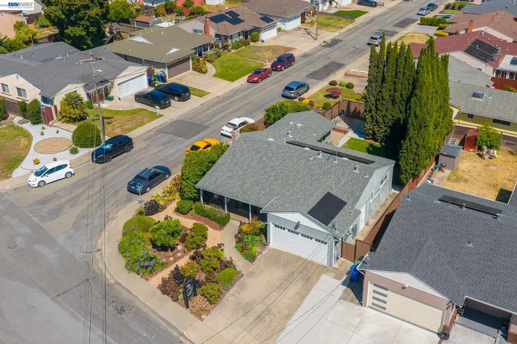 4742 El Rey Avenue Fremont CA 94536