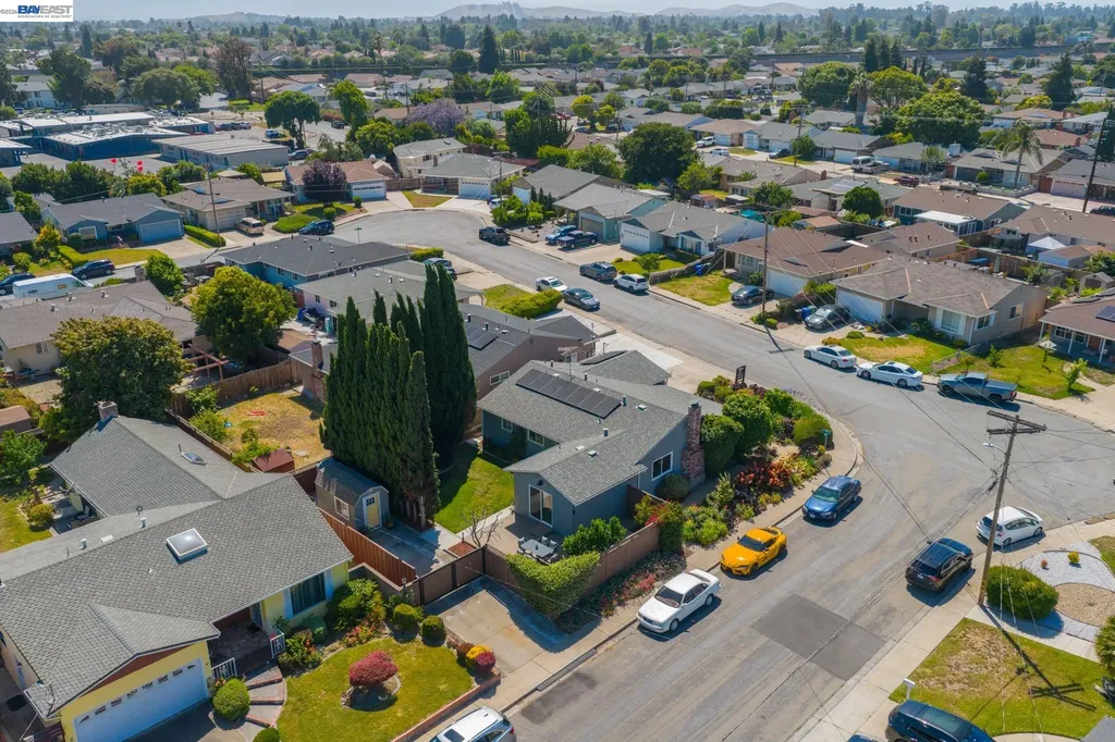 4742 El Rey Avenue Fremont CA 94536