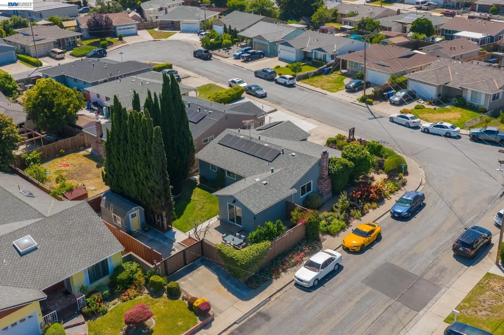 4742 El Rey Avenue Fremont CA 94536