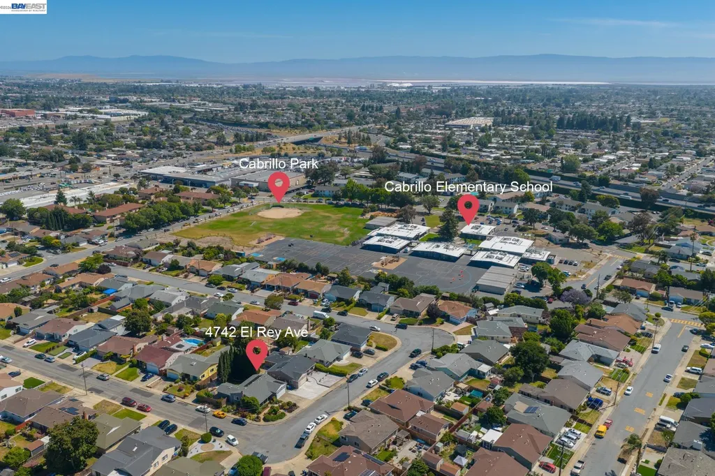 4742 El Rey Avenue Fremont CA 94536