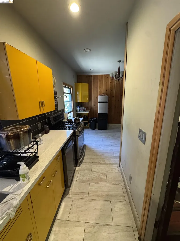 533 31st Street Oakland CA 94609