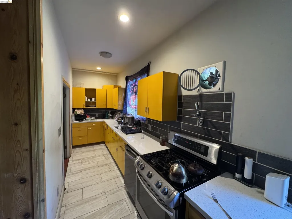 533 31st Street Oakland CA 94609