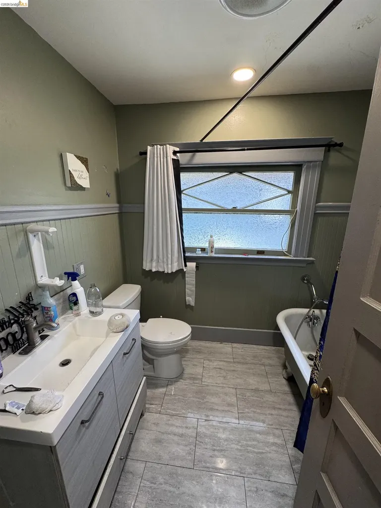 533 31st Street Oakland CA 94609