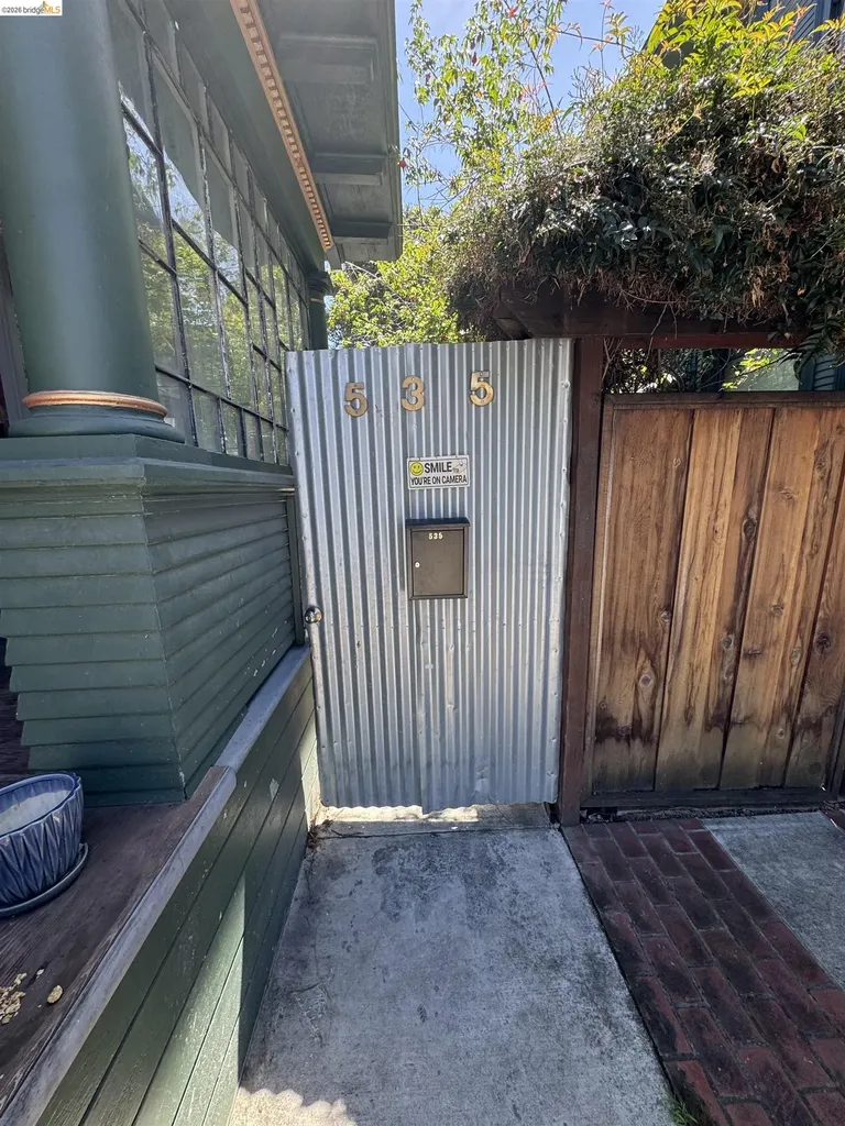 533 31st Street Oakland CA 94609