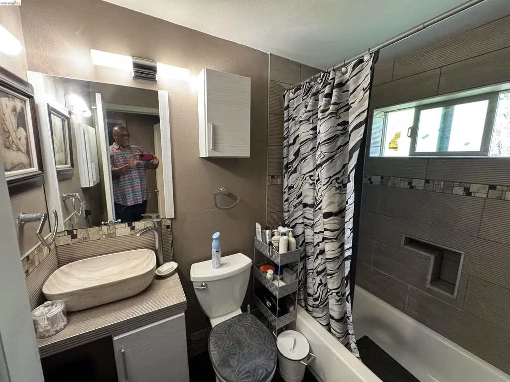 533 31st Street Oakland CA 94609