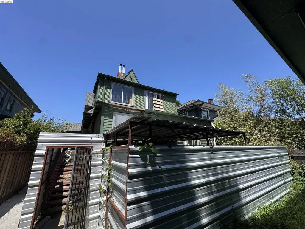 533 31st Street Oakland CA 94609
