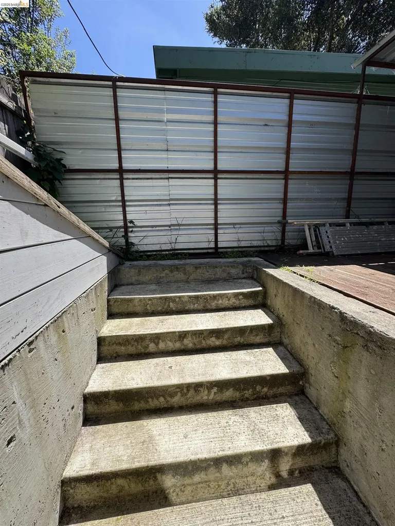 533 31st Street Oakland CA 94609