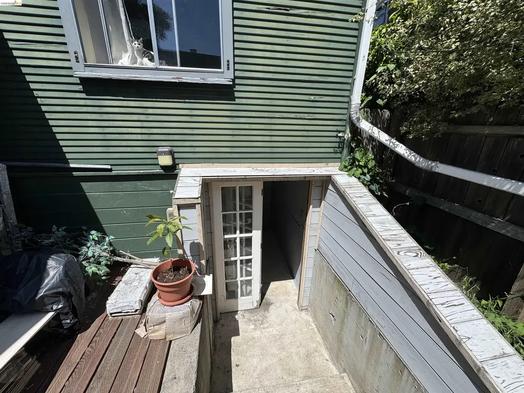 533 31st Street Oakland CA 94609