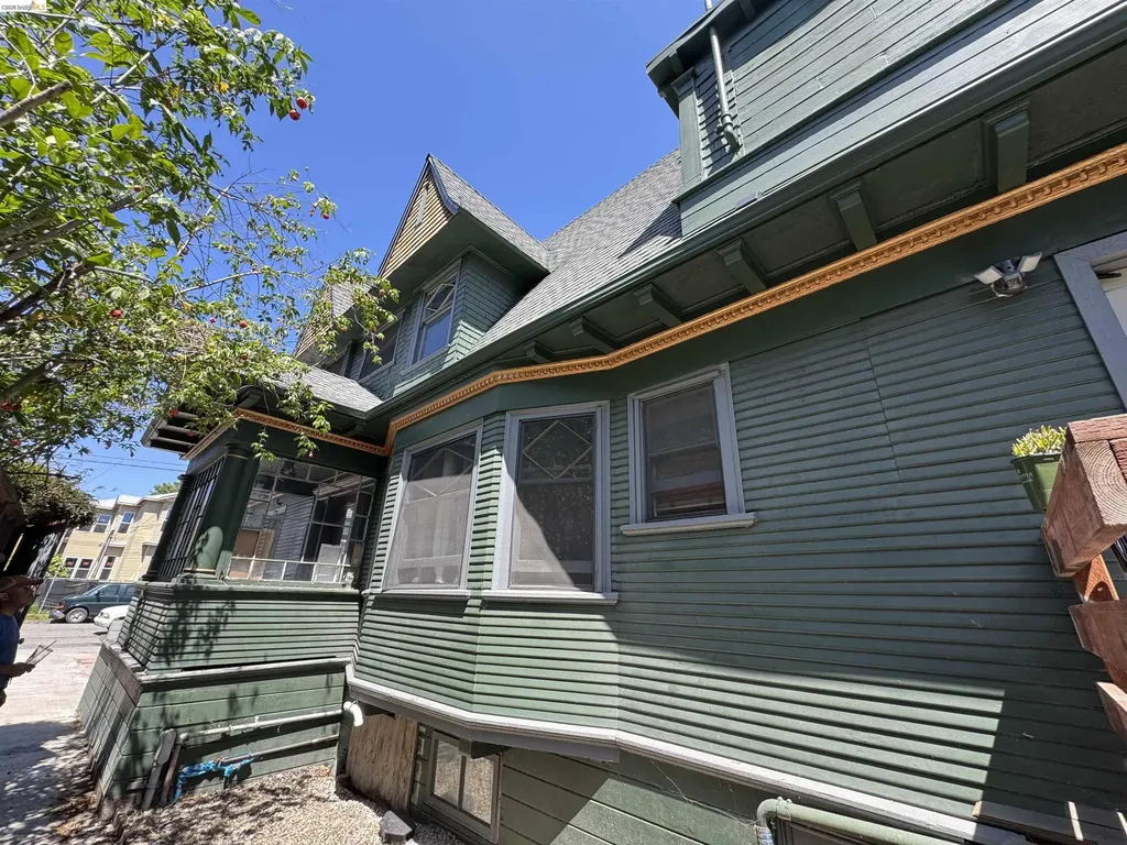 533 31st Street Oakland CA 94609