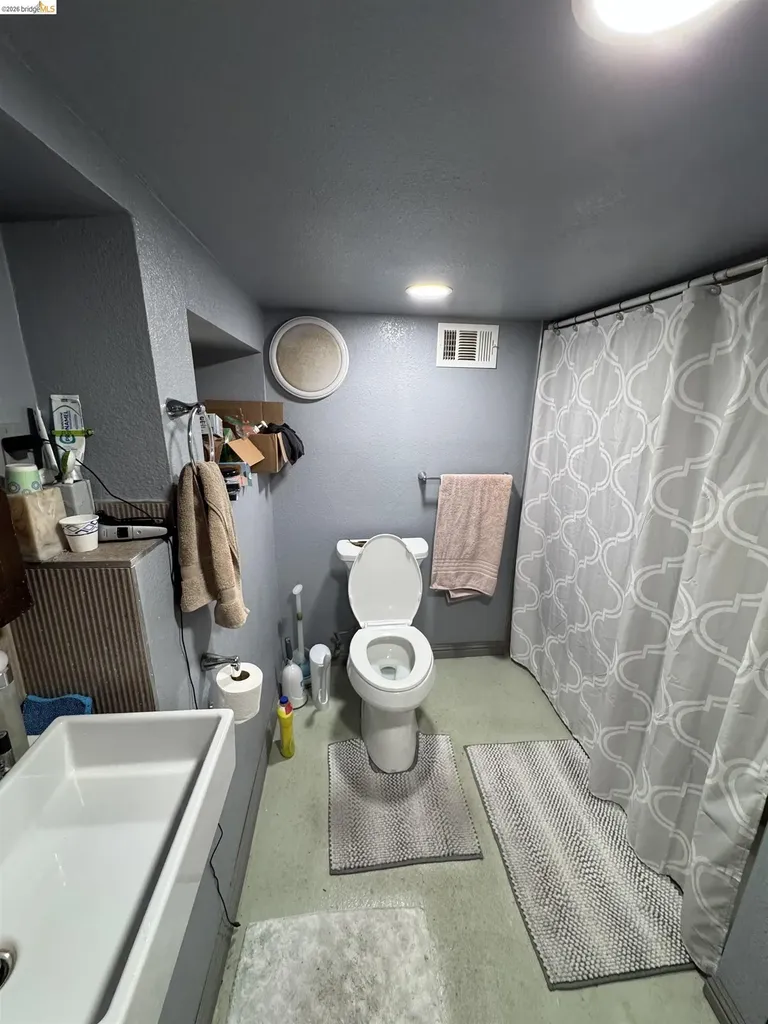 533 31st Street Oakland CA 94609