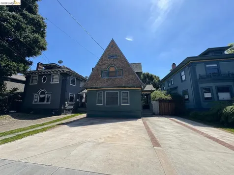 533 31ST Street Oakland CA 94609