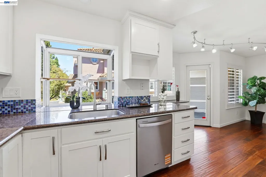 6072 Nice Terrace Fremont CA 94555