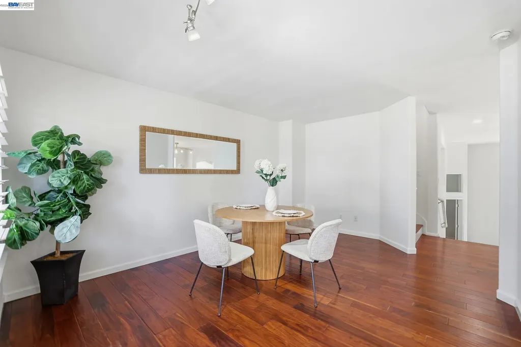 6072 Nice Terrace Fremont CA 94555