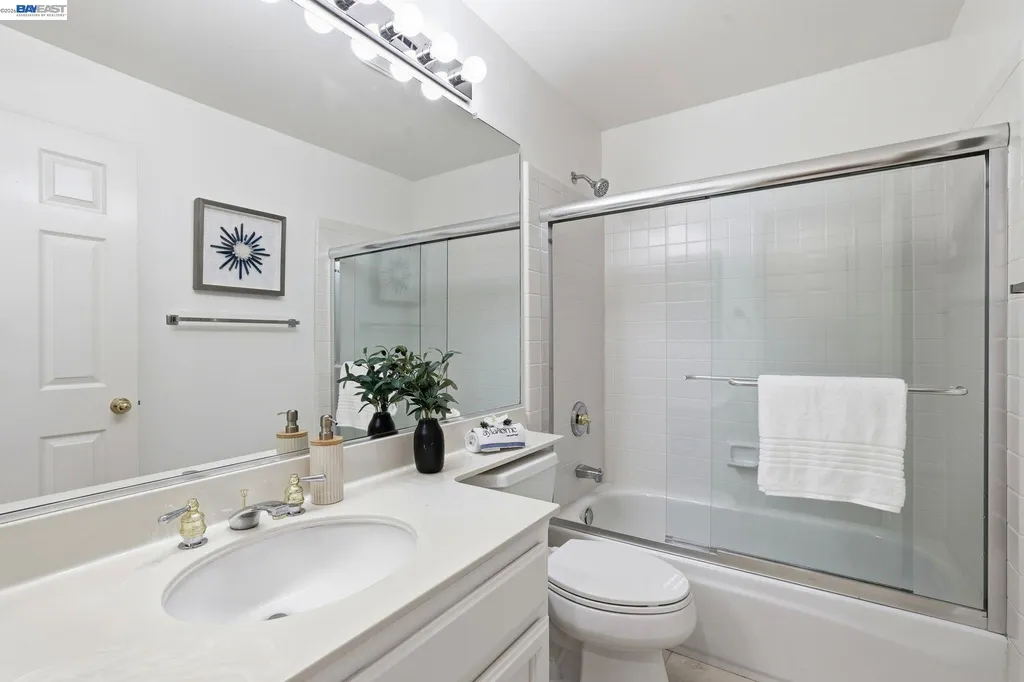 6072 Nice Terrace Fremont CA 94555