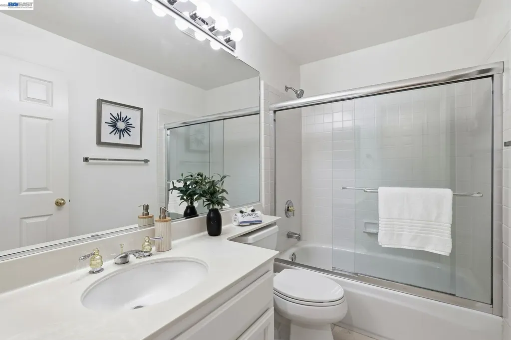 6072 Nice Terrace Fremont CA 94555