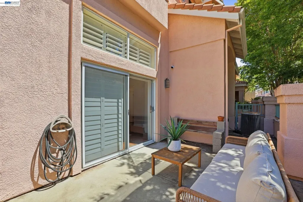 6072 Nice Terrace Fremont CA 94555