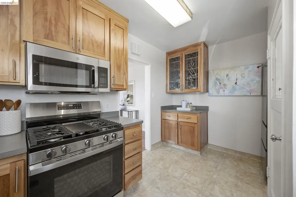 1711 Santa Clara Street Richmond CA 94804