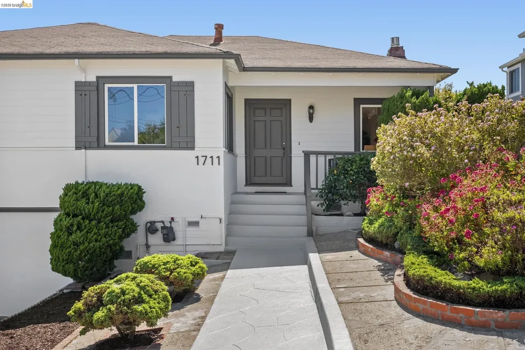 1711 Santa Clara Street Richmond CA 94804