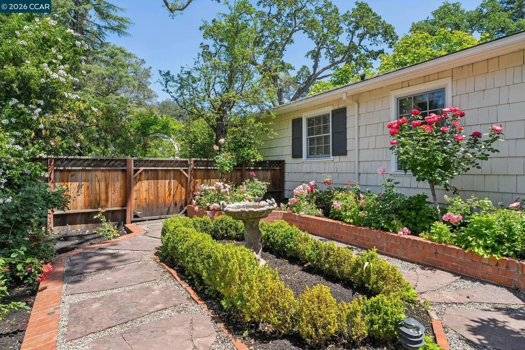 1720 Alameda Diablo Diablo CA 94528
