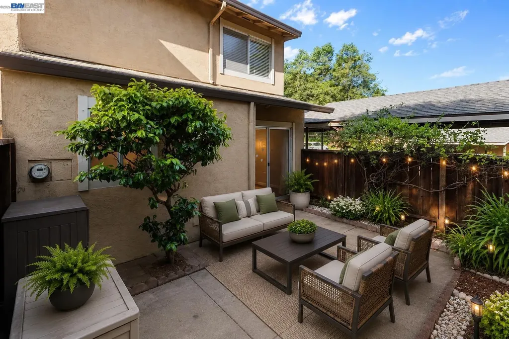 1223 Marionola Way Pinole CA 94564