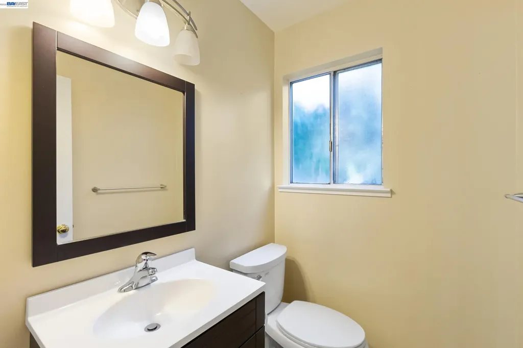 1223 Marionola Way Pinole CA 94564