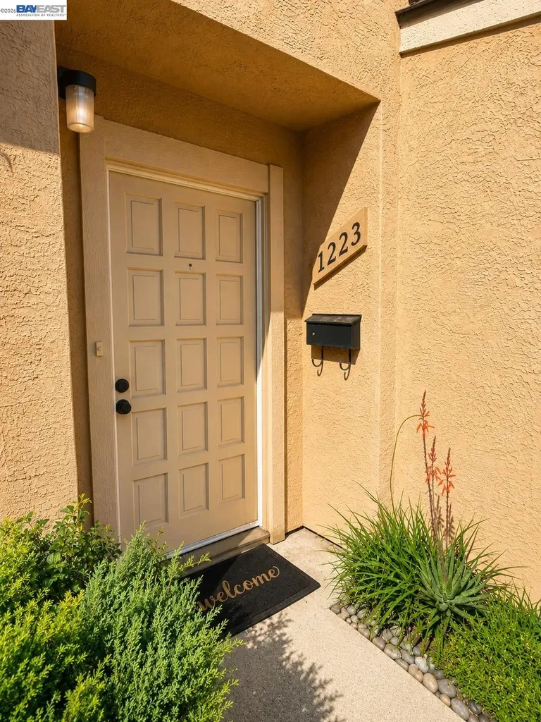 1223 Marionola Way Pinole CA 94564