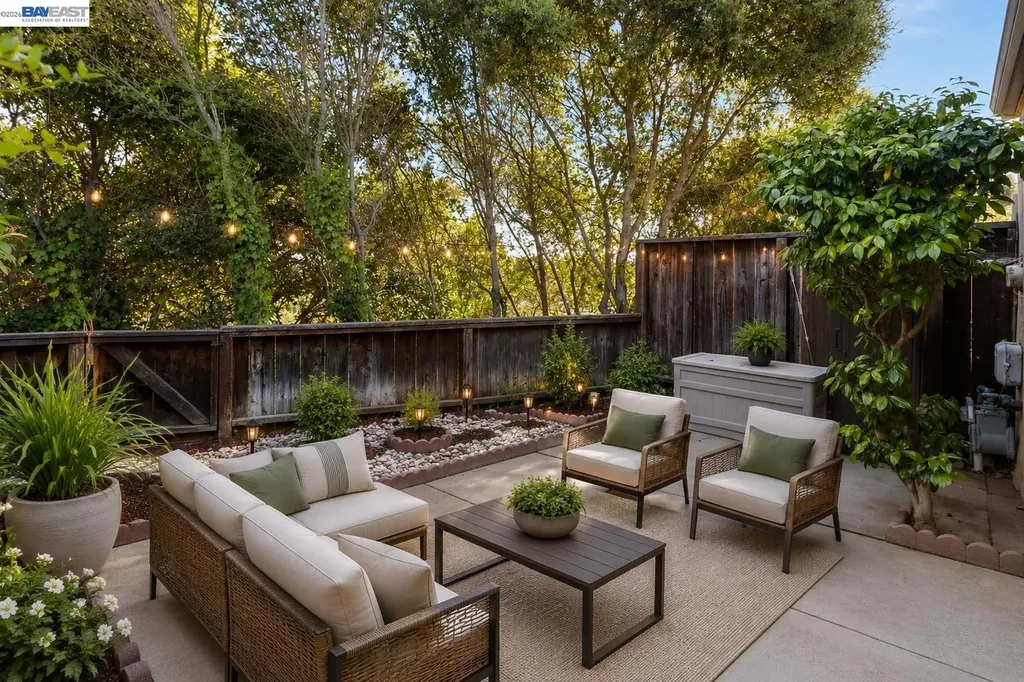 1223 Marionola Way Pinole CA 94564