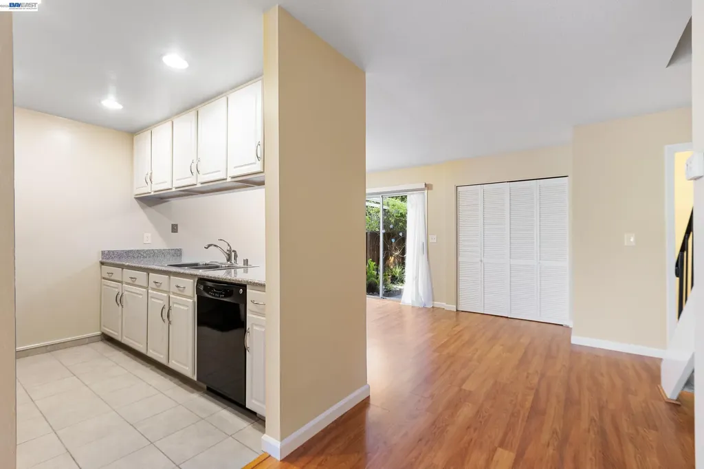 1223 Marionola Way Pinole CA 94564
