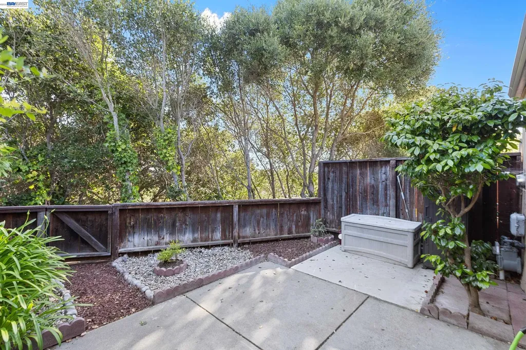 1223 Marionola Way Pinole CA 94564