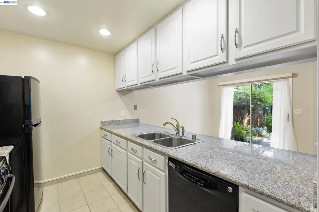 1223 Marionola Way Pinole CA 94564