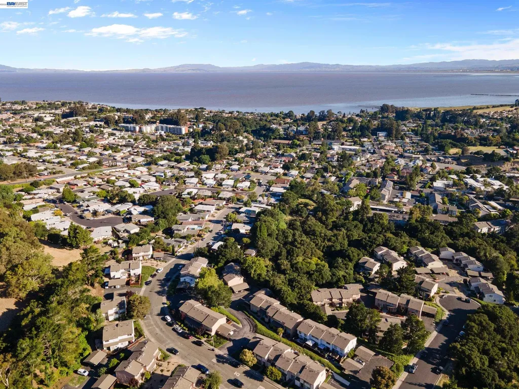 1223 Marionola Way Pinole CA 94564