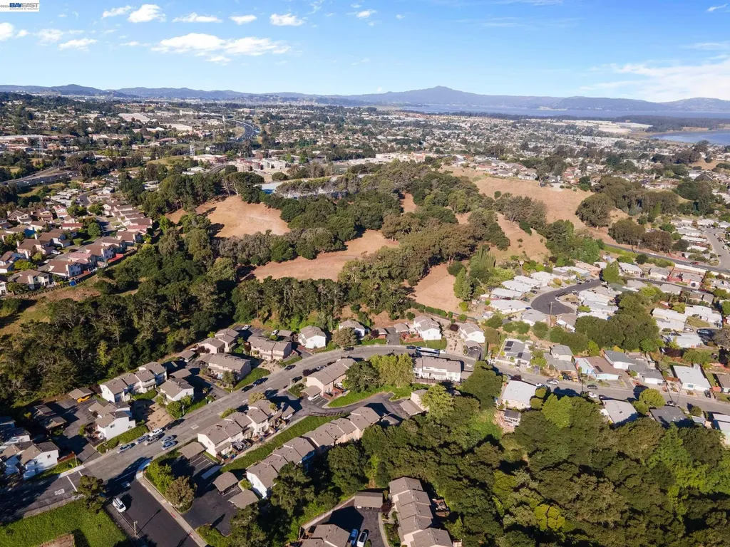 1223 Marionola Way Pinole CA 94564