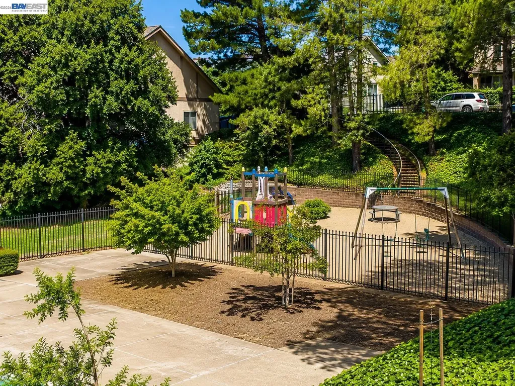 1223 Marionola Way Pinole CA 94564