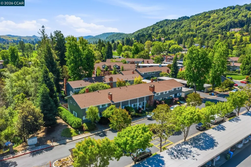 83 Miramonte Drive Moraga CA 94556