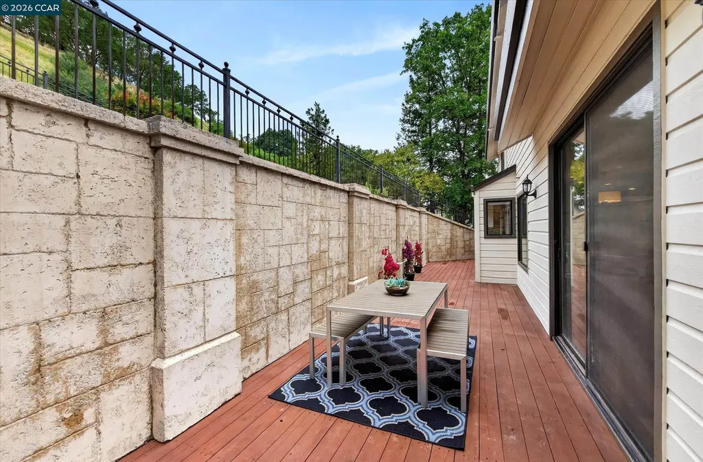 58 Saddle Road Walnut Creek CA 94595